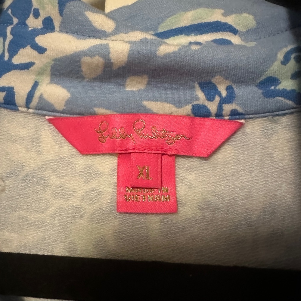 Lilly Pulitzer blue turtle print quarter zip kangaroo pocket Jacket size XL - Picture 2 of 10